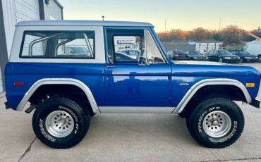 Ford-Bronco-1975-2