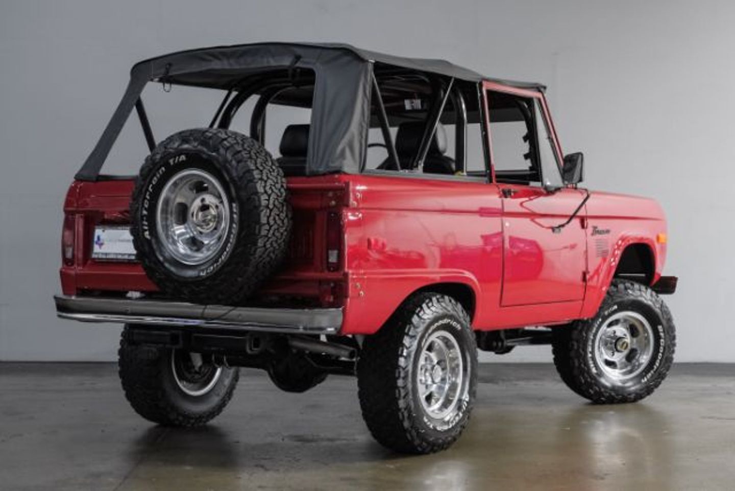 Ford-Bronco-1975-9