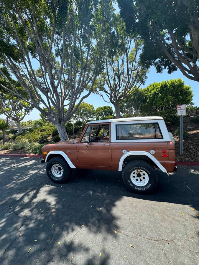 Ford-Bronco-1976-3