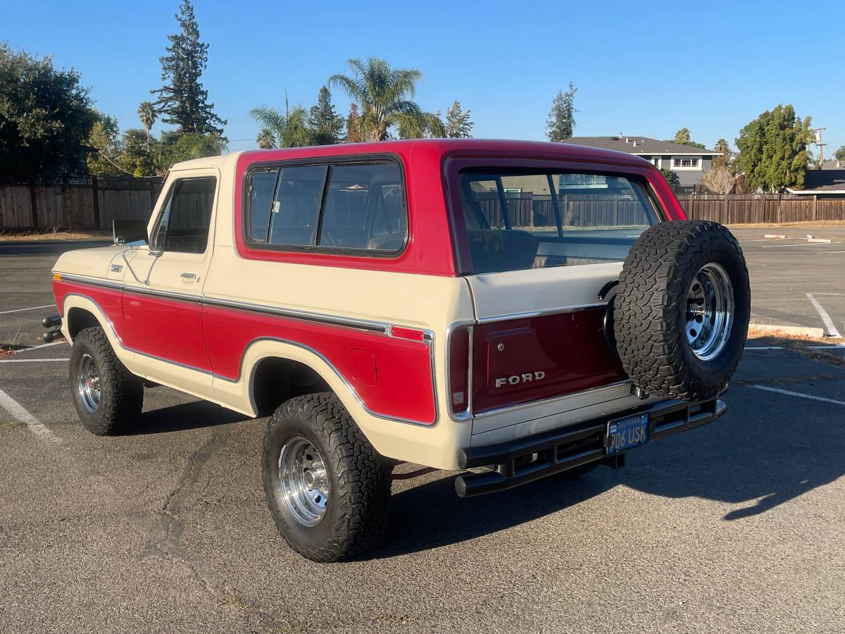 Ford-Bronco-1978-1