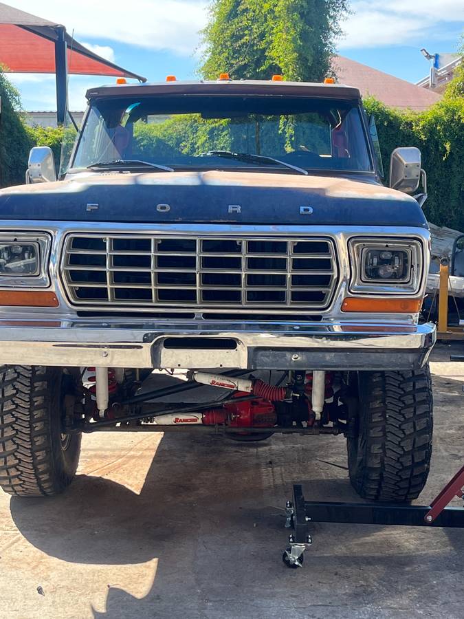 Ford-Bronco-1978-10