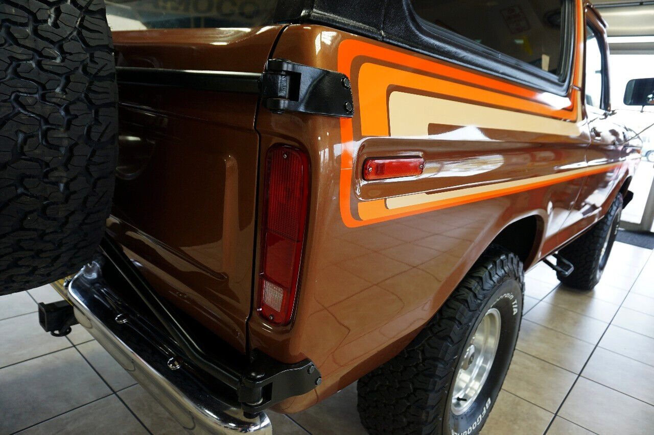 Ford-Bronco-1978-17