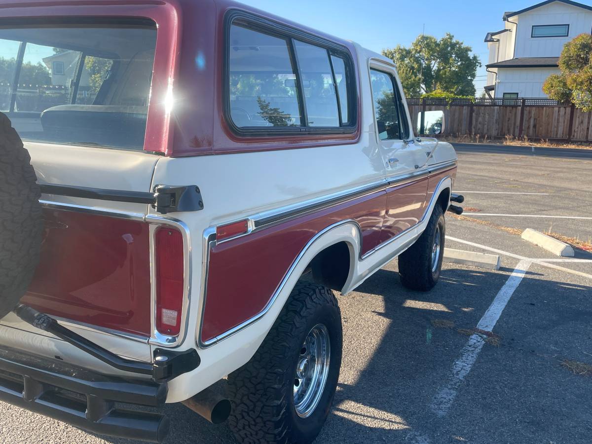 Ford-Bronco-1978-2