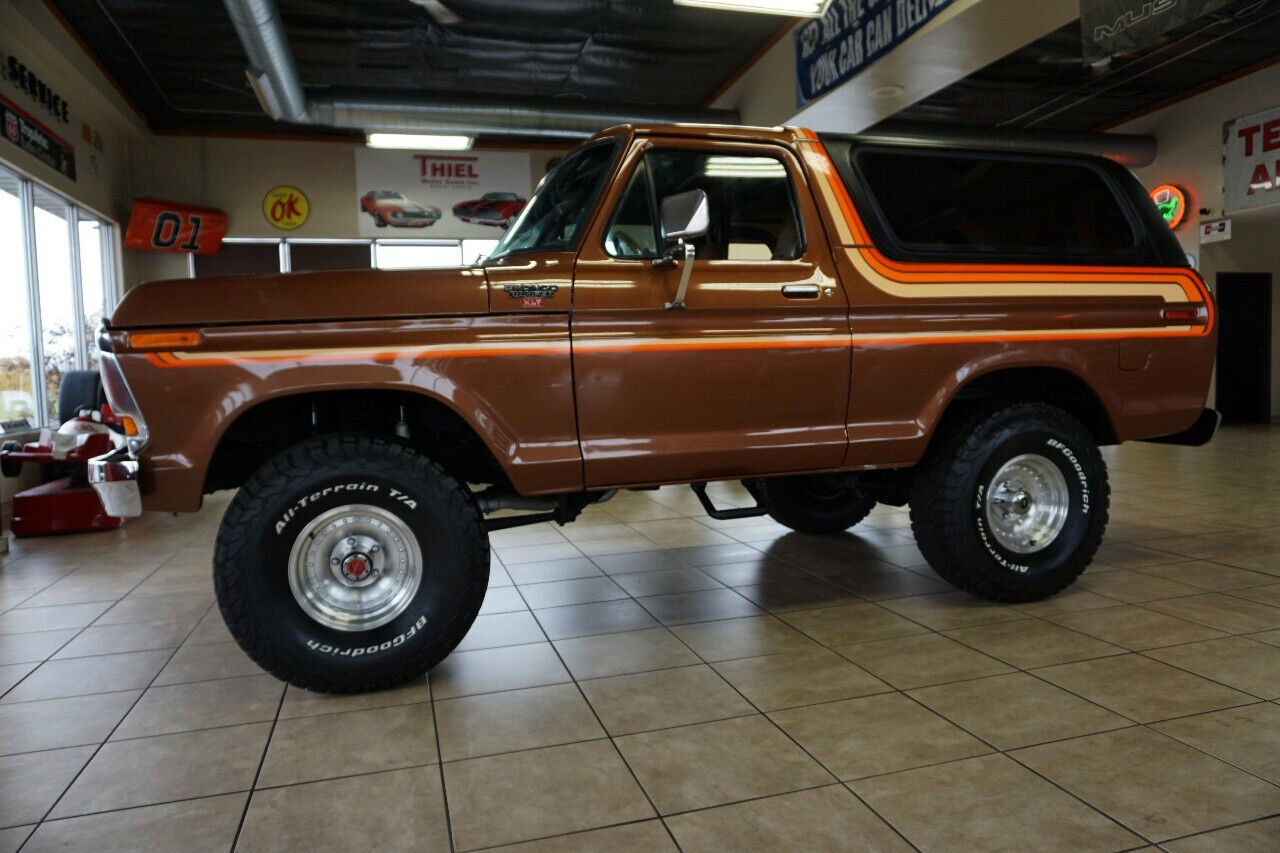 Ford-Bronco-1978-3