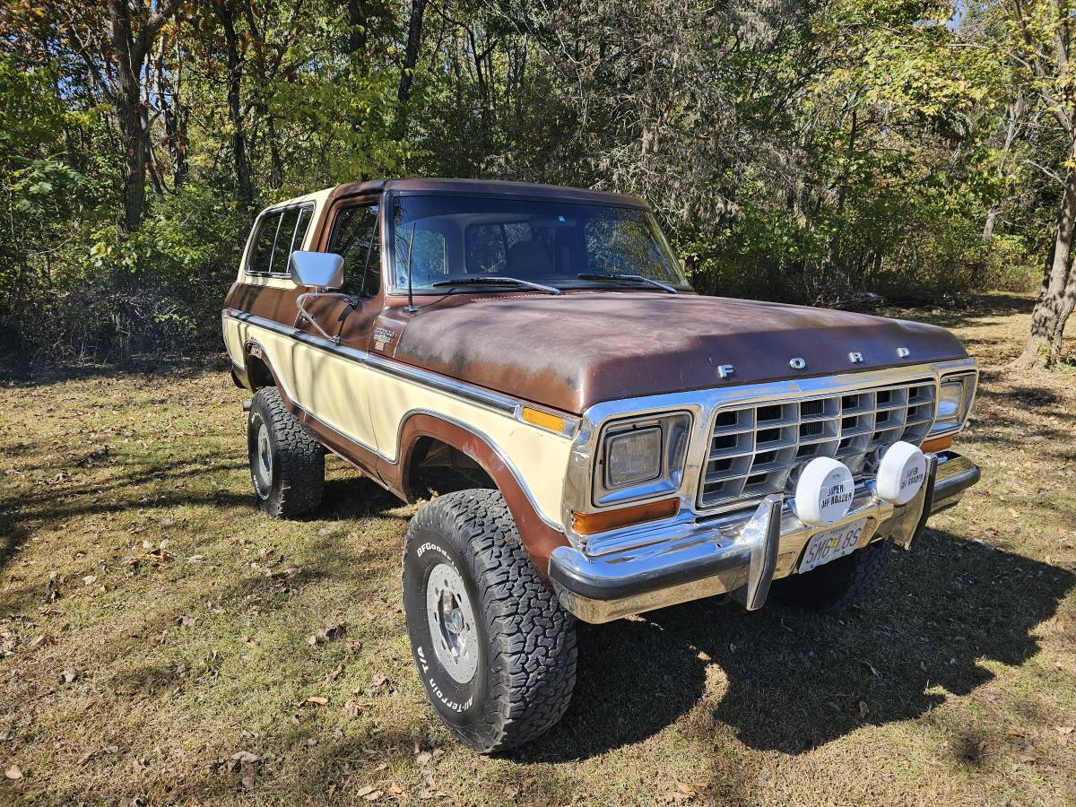 Ford-Bronco-1979-1