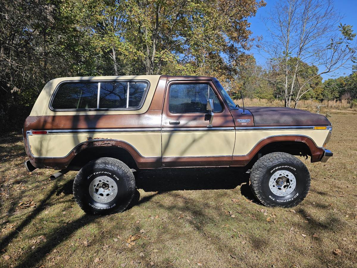 Ford-Bronco-1979