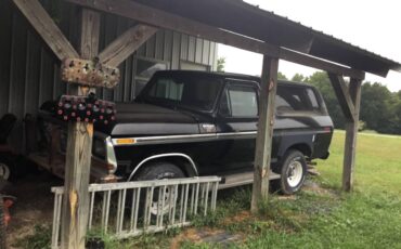 Ford-Bronco-1979-2