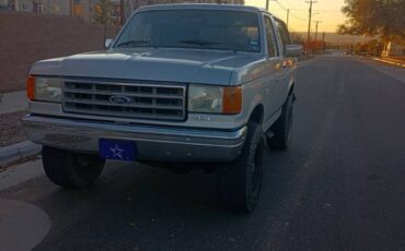 Ford-Bronco-1986-10