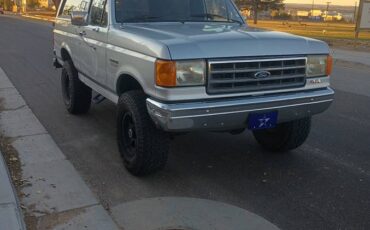 Ford-Bronco-1986-11