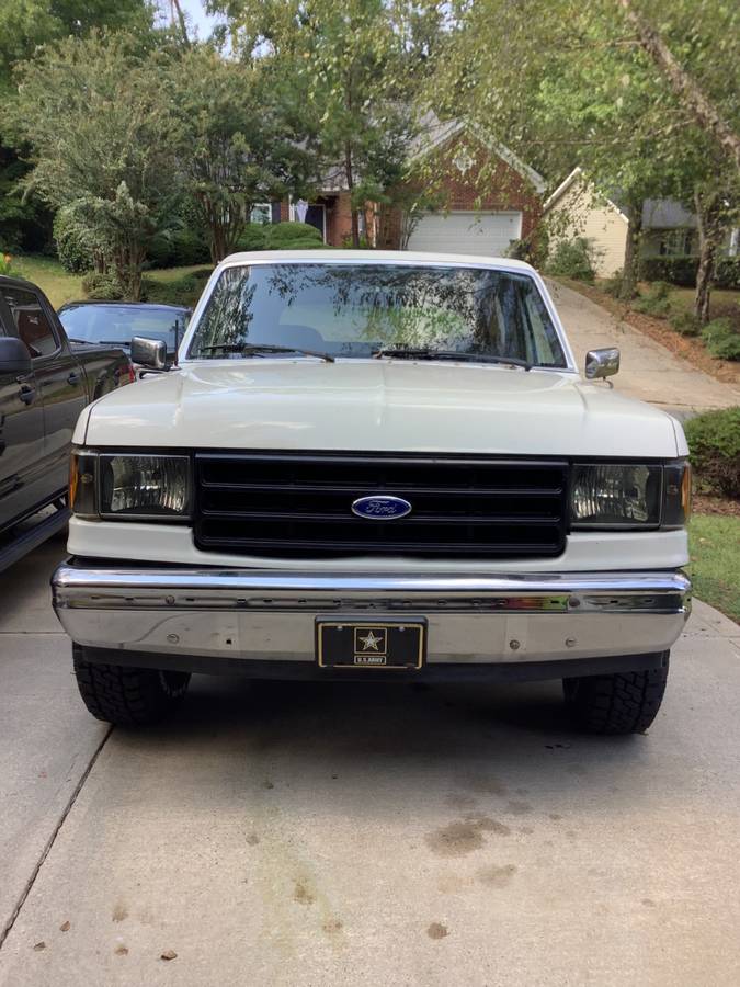 Ford-Bronco-1989-2