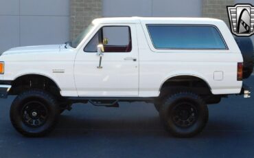 Ford-Bronco-1989-4