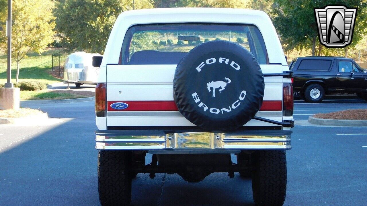 Ford-Bronco-1989-6