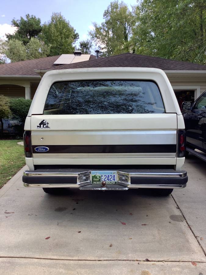 Ford-Bronco-1989-8