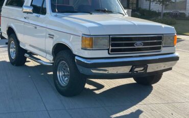 Ford-Bronco-1990-2