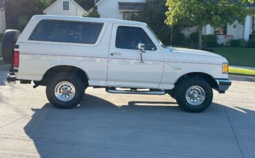 Ford-Bronco-1990-3