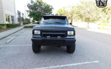 Ford-Bronco-1991-2