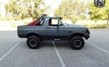 Ford-Bronco-1991-3