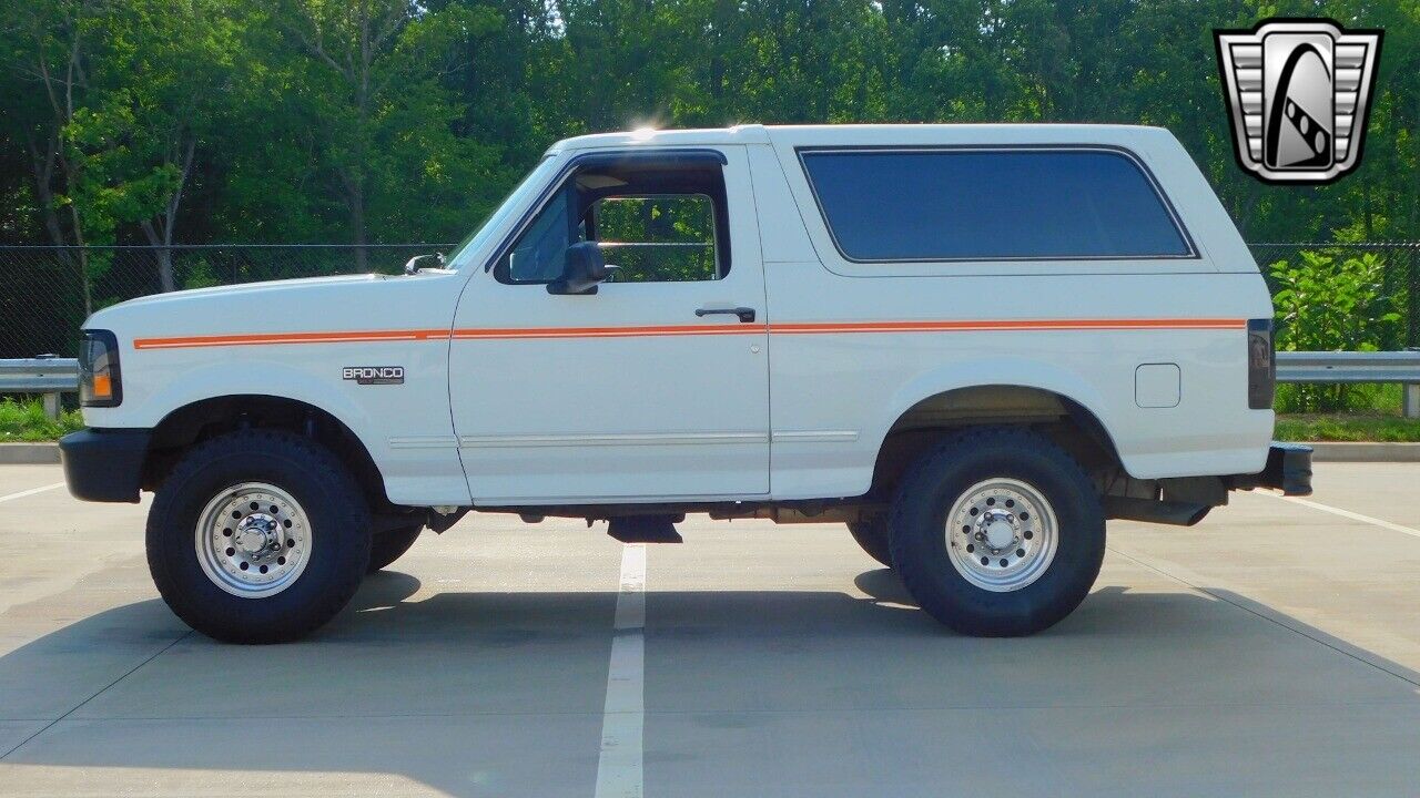 Ford-Bronco-1993-4