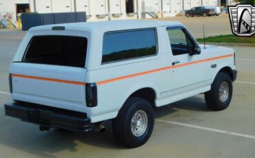 Ford-Bronco-1993-7