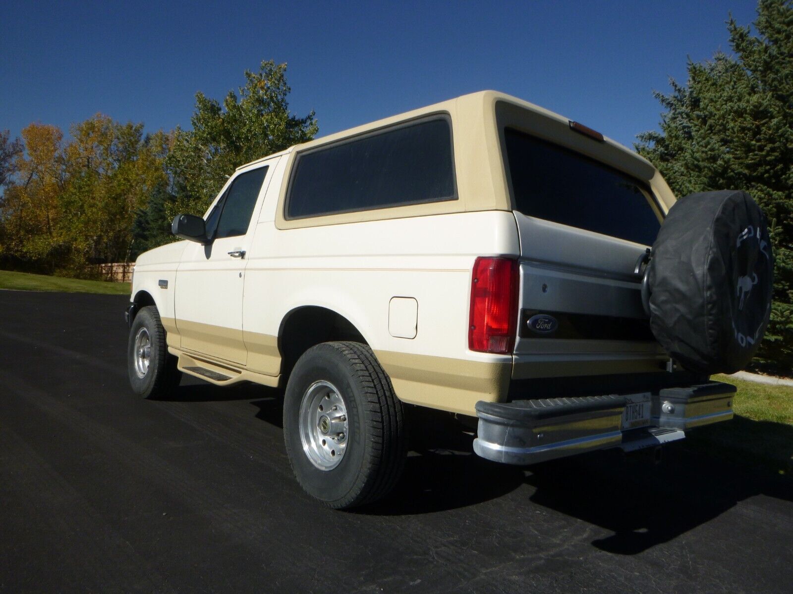 Ford-Bronco-1995-2