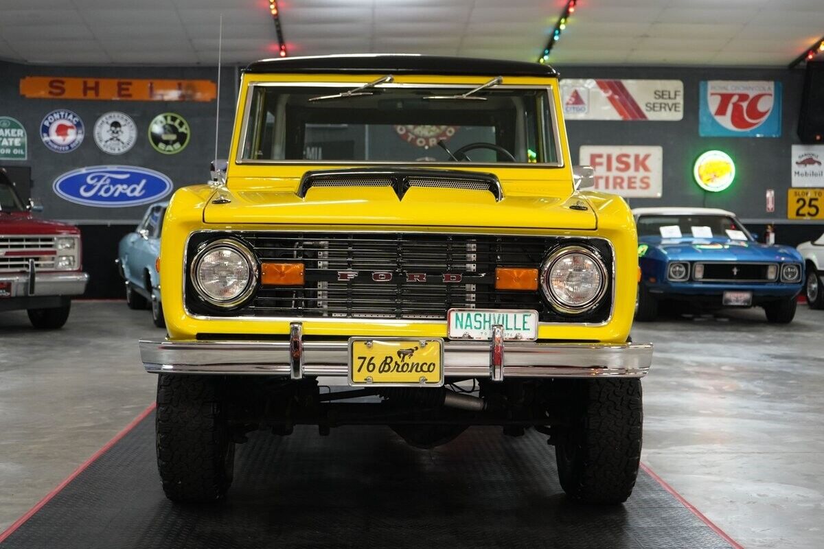 Ford-Bronco-4x4-SUV-1976-25