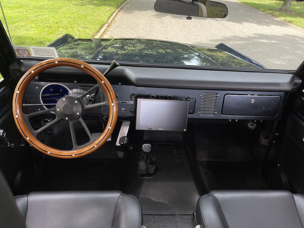 Ford-Bronco-Cabriolet-1976-2