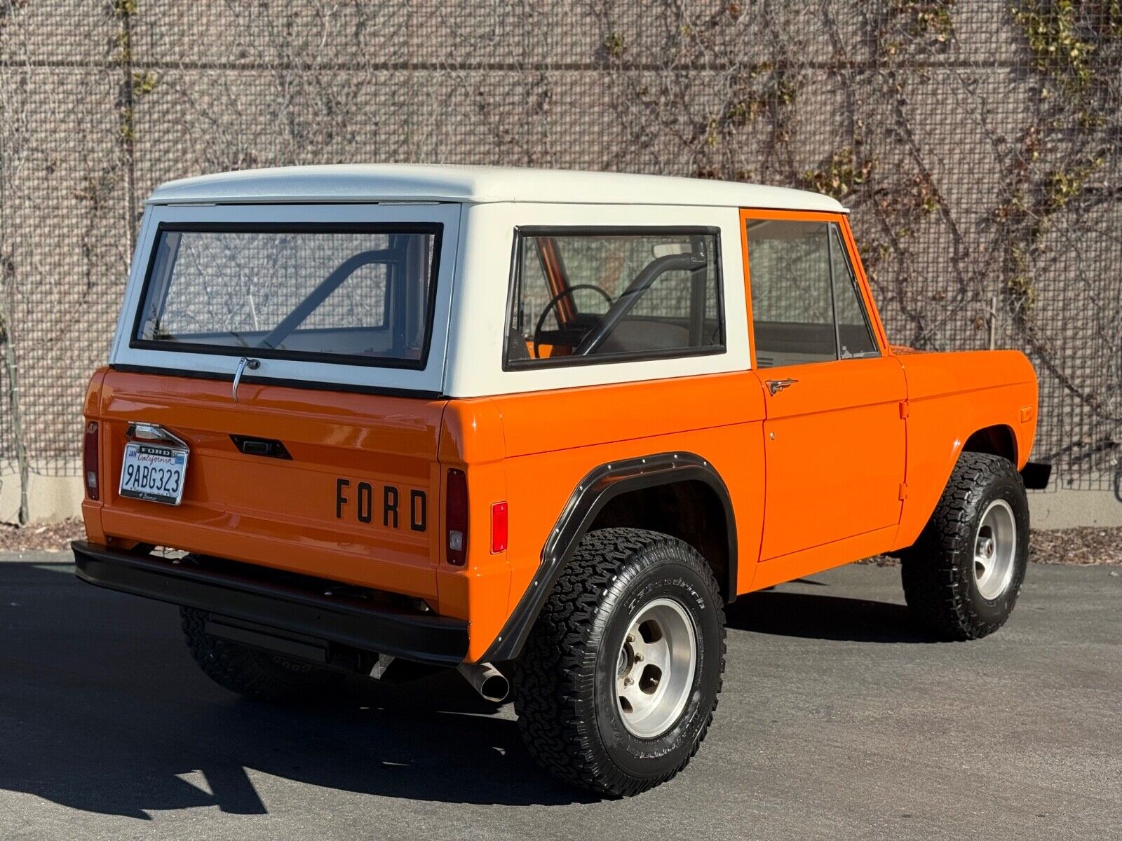 Ford-Bronco-Cabriolet-1977-7