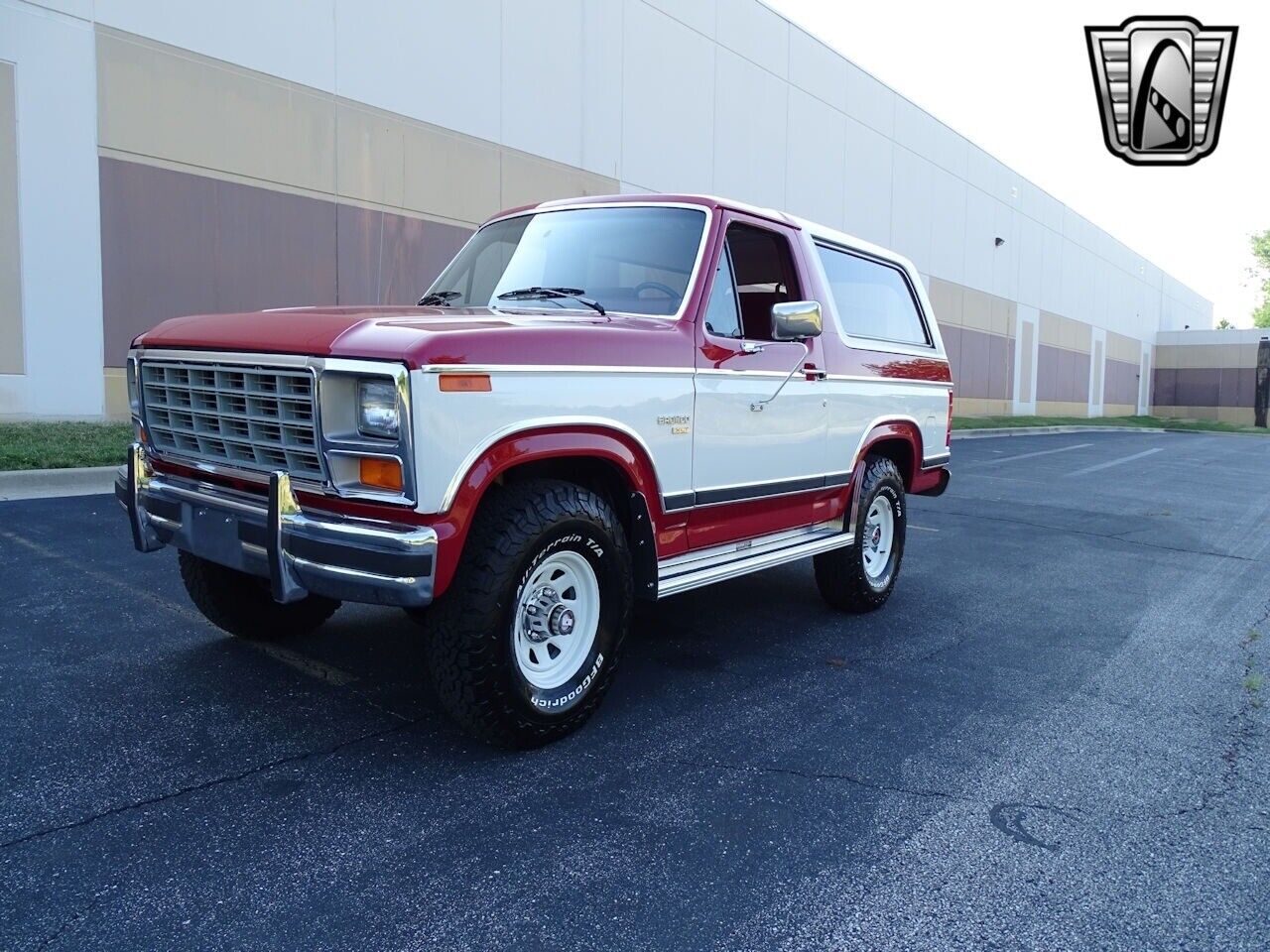 Ford-Bronco-Cabriolet-1985-2