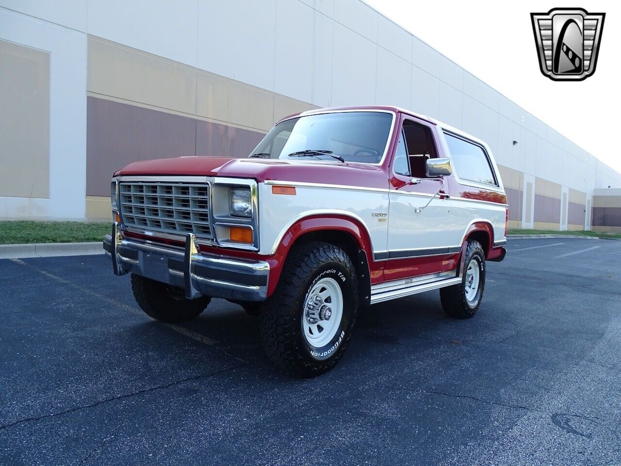 Ford-Bronco-Cabriolet-1985-3