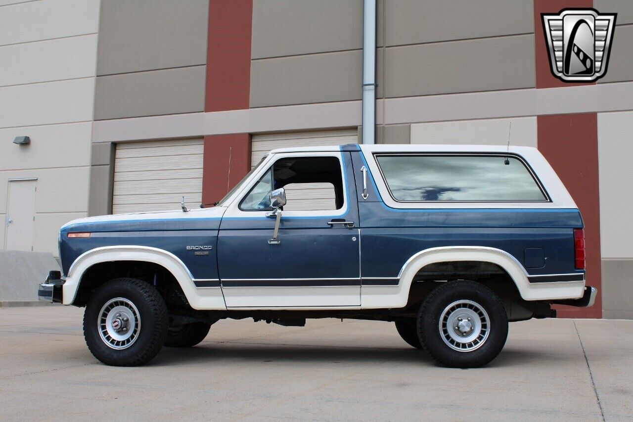 Ford-Bronco-Cabriolet-1986-3