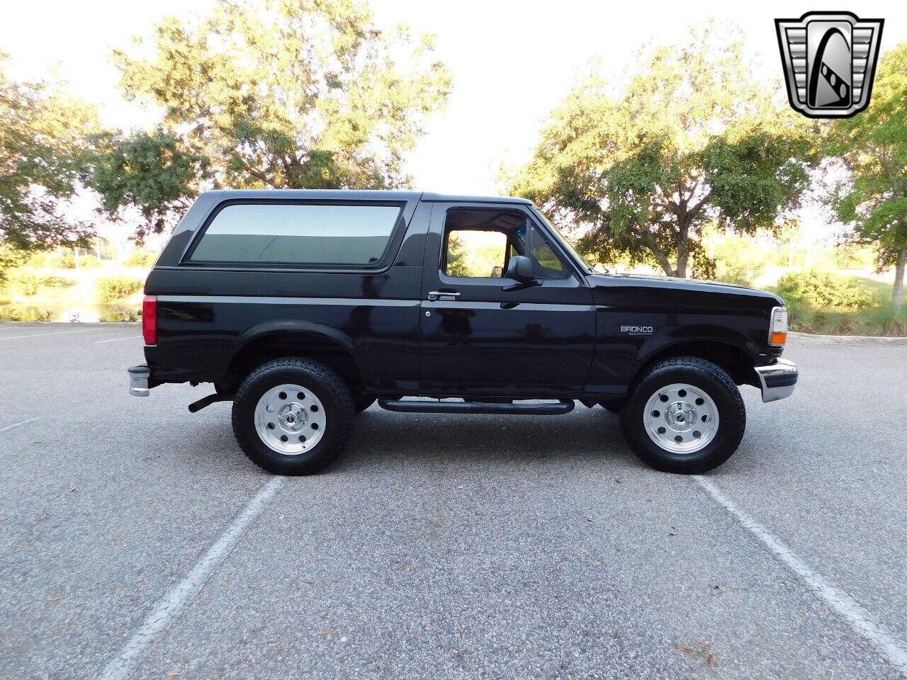 Ford-Bronco-Cabriolet-1994-3