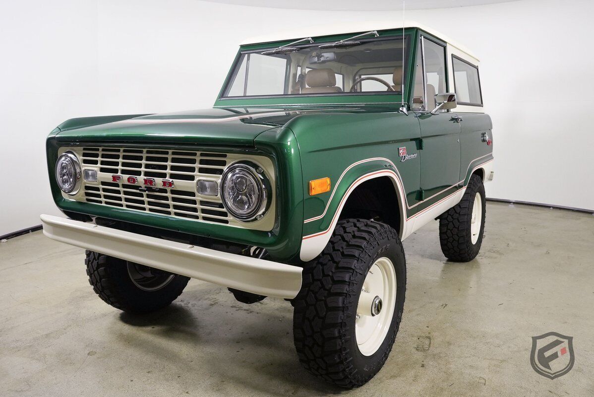 Ford-Bronco-Custom-SUV-1967-3