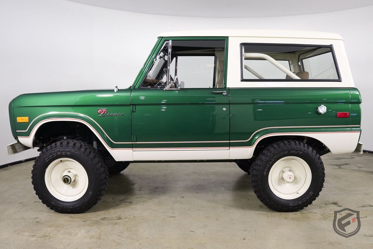 Ford-Bronco-Custom-SUV-1967-5