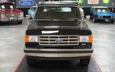 Ford-Bronco-Eddie-Bauer-4x4-SUV-1991-17