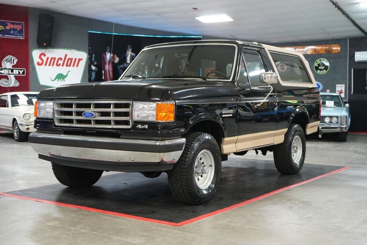 Ford-Bronco-Eddie-Bauer-4x4-SUV-1991-18