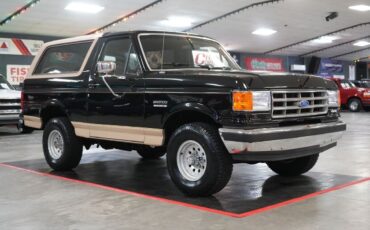 Ford-Bronco-Eddie-Bauer-4x4-SUV-1991-24