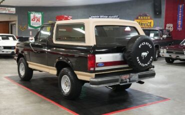 Ford-Bronco-Eddie-Bauer-4x4-SUV-1991-3