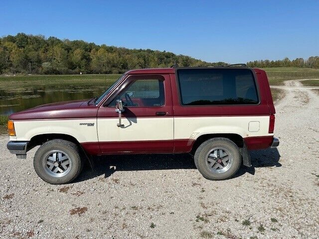 Ford-Bronco-II-1989-3