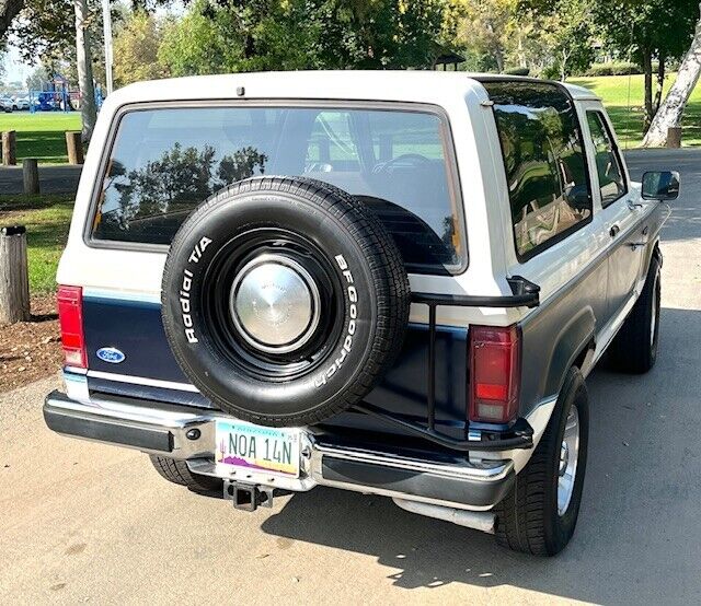 Ford-Bronco-II-SUV-1990-15