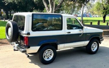 Ford-Bronco-II-SUV-1990-21