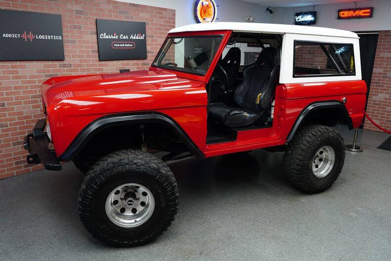 Ford-Bronco-SUV-1969-1