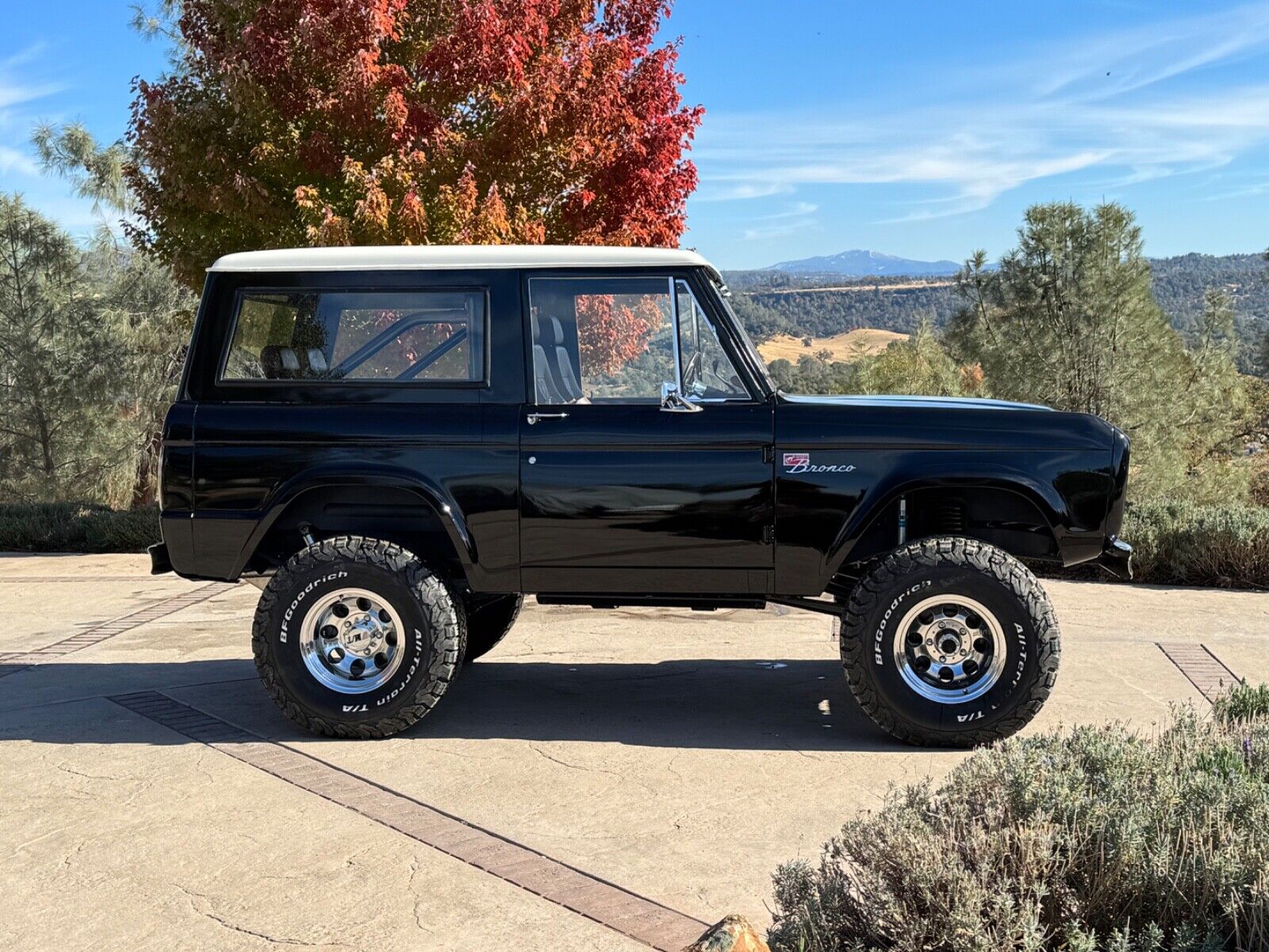 Ford-Bronco-SUV-1969-5