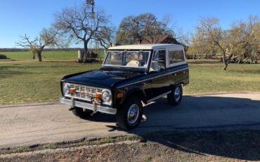 Ford-Bronco-SUV-1976-10