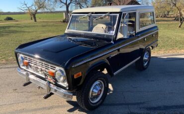 Ford Bronco SUV 1976