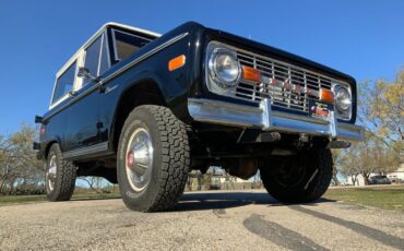 Ford-Bronco-SUV-1976-7