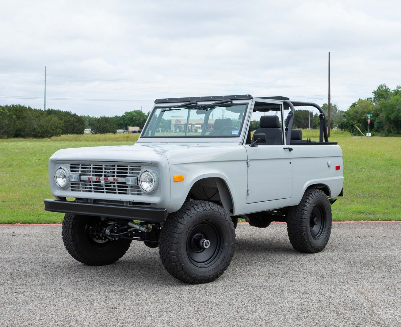 Ford Bronco SUV 1976