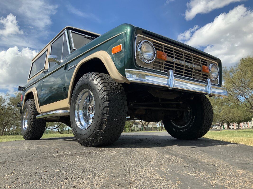 Ford-Bronco-SUV-1977-6