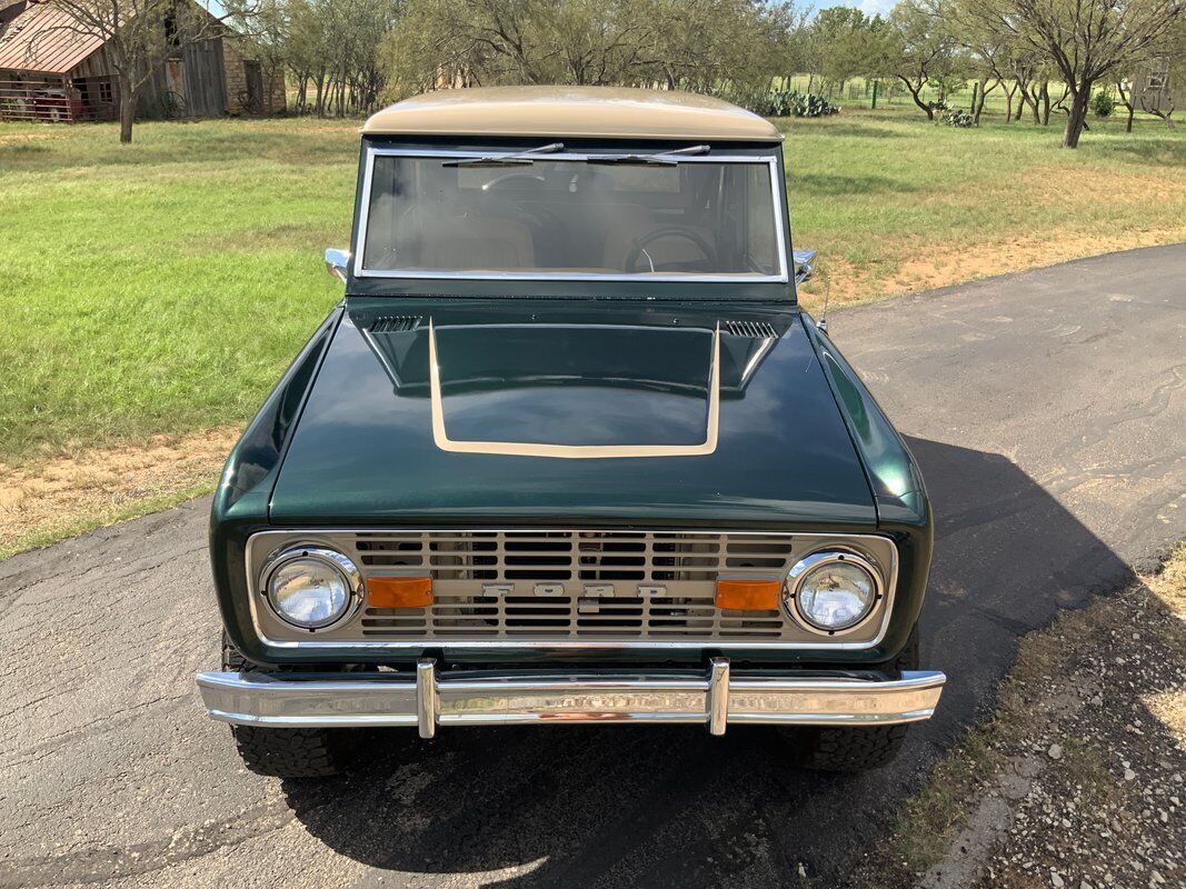 Ford-Bronco-SUV-1977-8