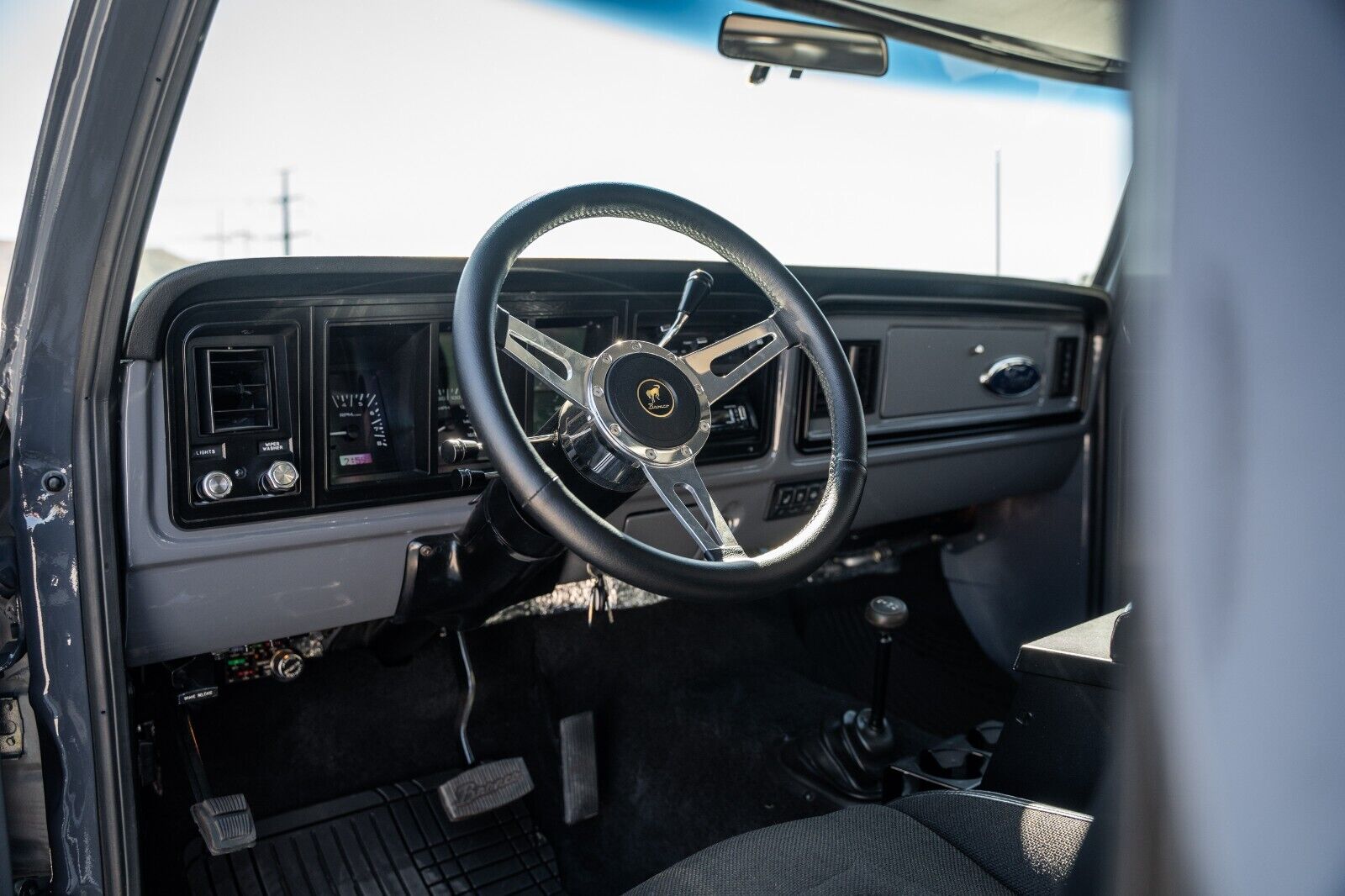 Ford-Bronco-SUV-1979-13