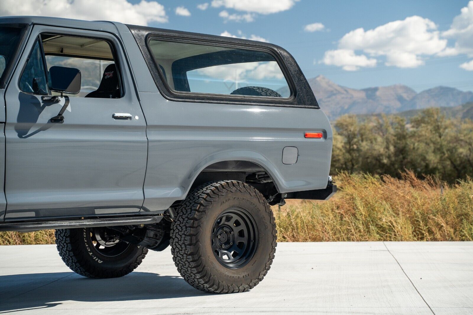 Ford-Bronco-SUV-1979-4